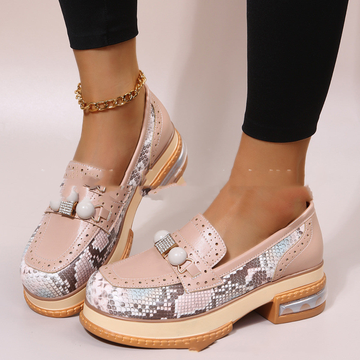 Low Heel Color Matching Pearl Plus Size Retro Round Toe Casual Shoes