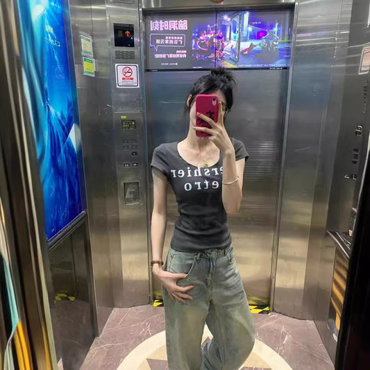 American-style Sweet And Spicy Girls U-neck, Form-fitting Short-sleeve Top