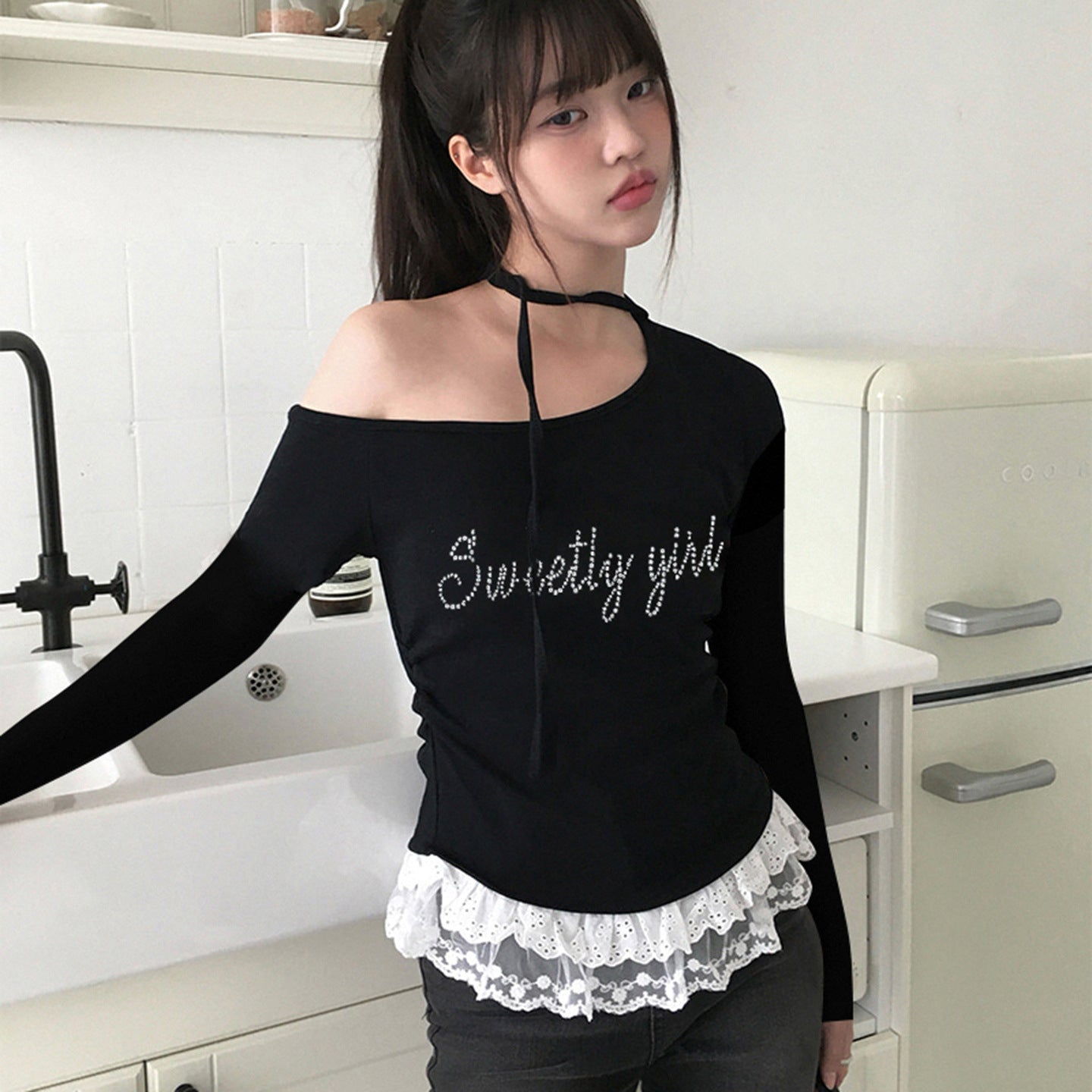 Korean Style Sexy Hot Girl Shoulder Lace-up Long Sleeve