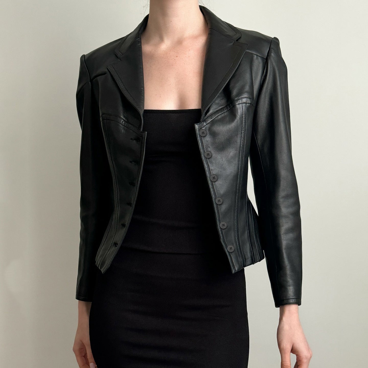 Dark Style Spicy Girl Short Style Lapel V-neck Leather Jacket For Women