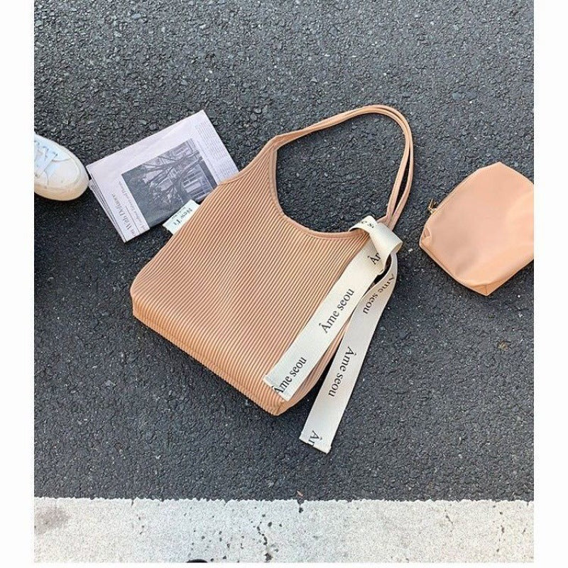 Simple And Niche Design Pleated Vest Bag