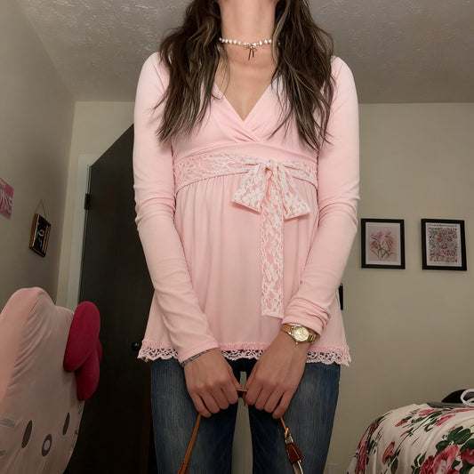V-neck Lace-panel Loose Casual T-shirt With A Bow Detail