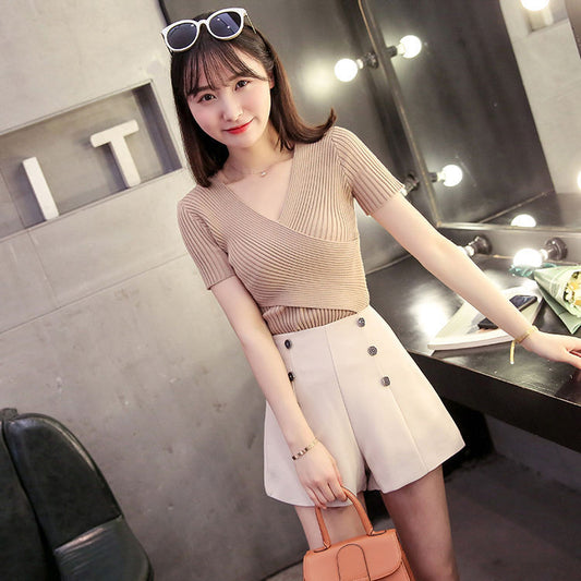Short Sleeve Knitted V Neck Bottoming Shirt
