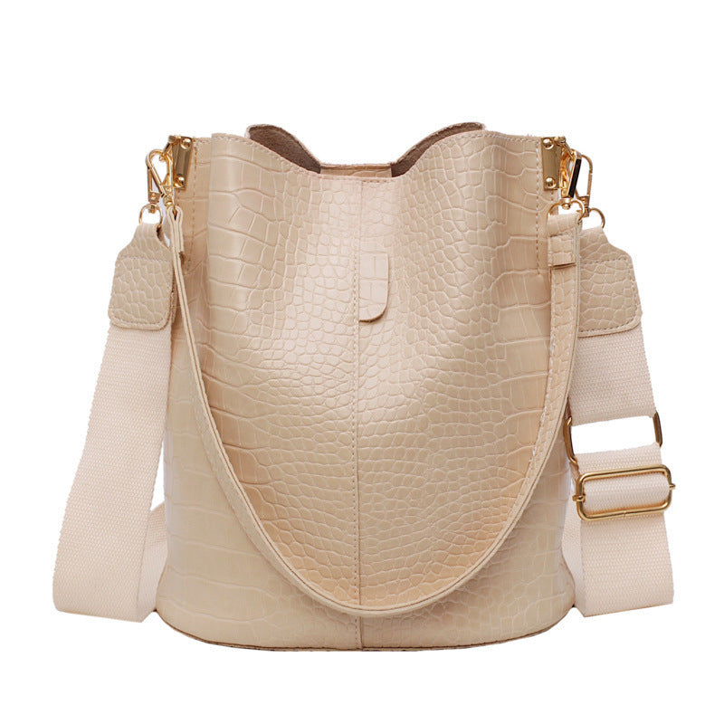Large-Capacity Bag Female New Retro Fashion Bucket Bag Korean Version Of Simple And Versatile One-Shoulder Messenger Handbag