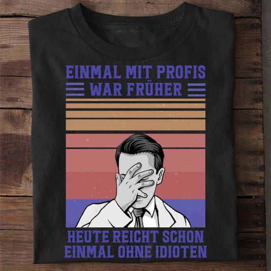 Men's And Women's Printed Short Sleeved T-shirt