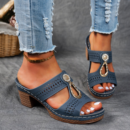Plus Size Flat Hollowed Solid Color Slippers Stitching Middle-aged Mother Rhinestone Shoes
