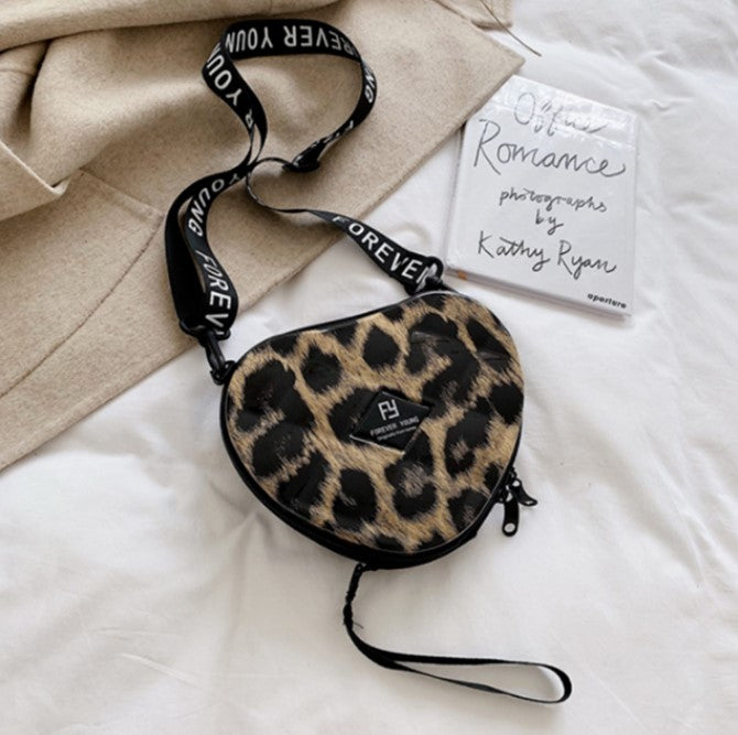 Large capacity slant bag