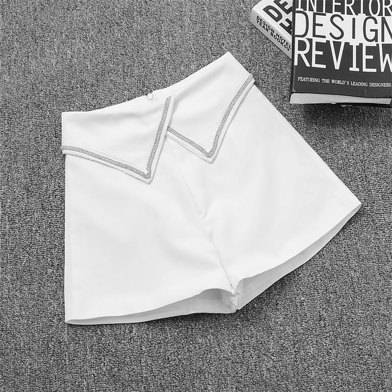 Manchetterede højtaljede wide leg habitshorts
