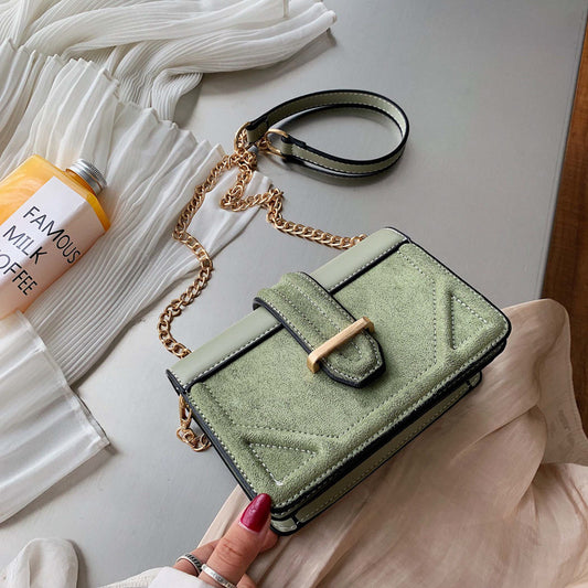 Shoulder chain bag
