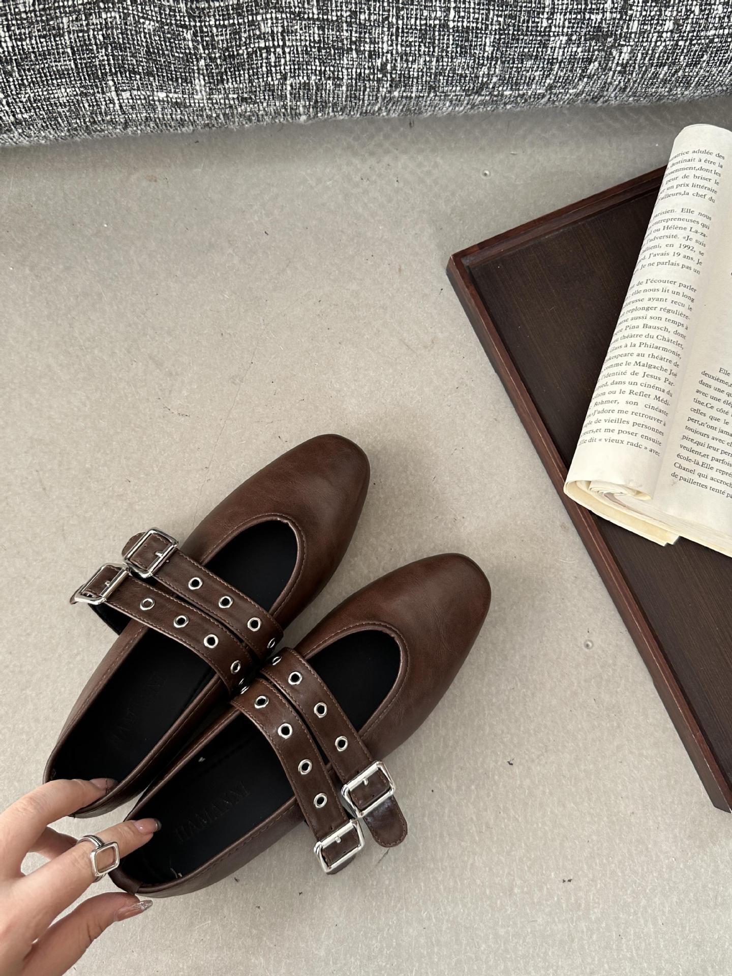 French-style Vintage Flat Height-increasing Womens Shoes