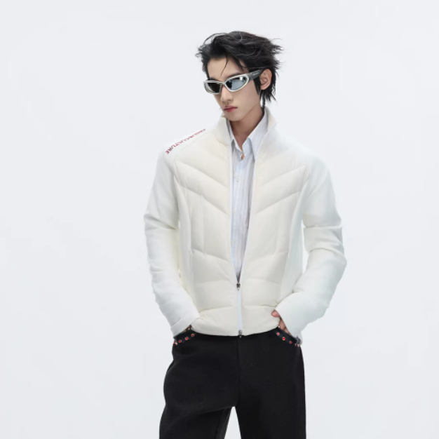 Innovative Extra-thick And Warm Down Jacket Thats Skin-friendly And Form-fitting