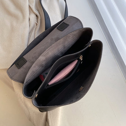 European and American messenger bag