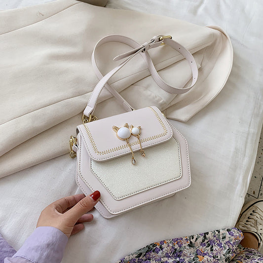 Trendy Korean style wild one-shoulder messenger