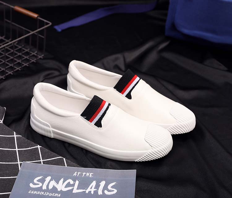 Pedal leather with soft sole driving shoes