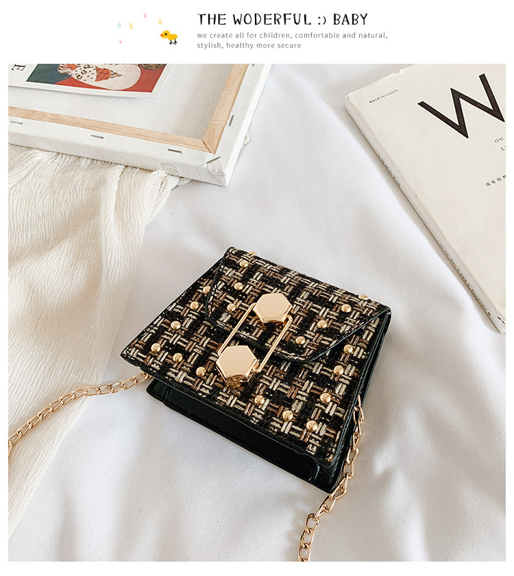 Woolen crossbody bag
