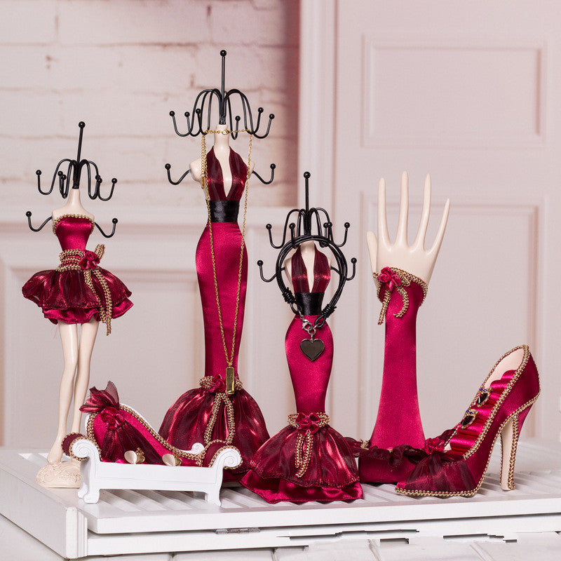 Resin Crafts European Style Home Furnishings Accessories Mannequin Stand Earrings Necklace Display Stand With Souvenirs