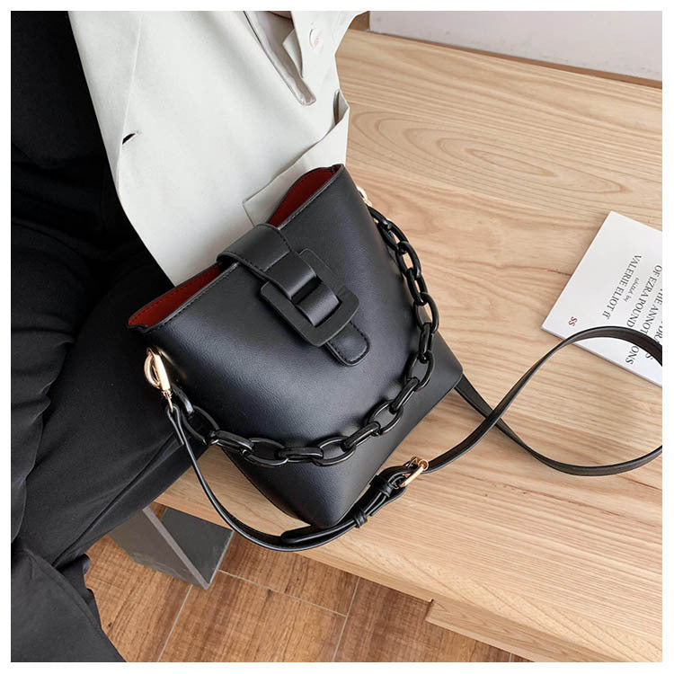 Ladies New Fashion Chain Bucket Bag