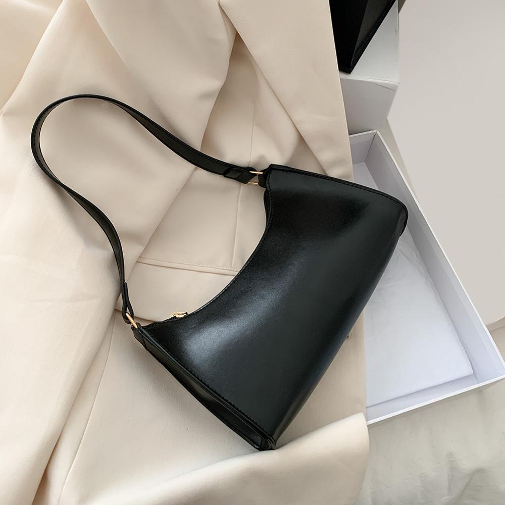 Celebrity Recommended Underarm Bag Female Korean Version Of The Trendy Messenger Small Bag Summer Simple Shoulder Bag