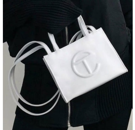 Ladies Trendy One-Shoulder Portable Underarm Bag