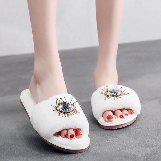 Can Wear Eyelash Slippers