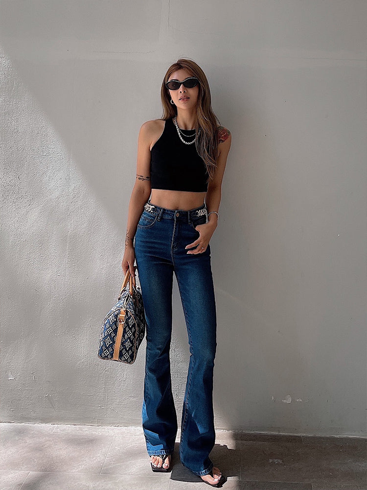 Loose, High And Mopping Micro-Flared Pants