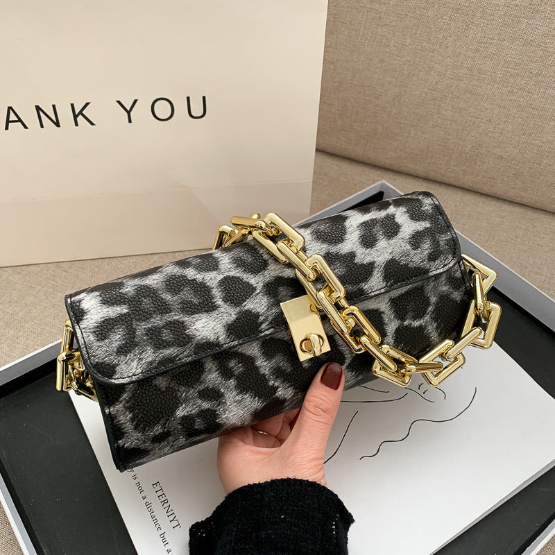 Small Bag Women's Autumn New Trendy Fashion Hit Color Shoulder Bag Trendy Wild Foreign Chain Armpit Baguette Bag