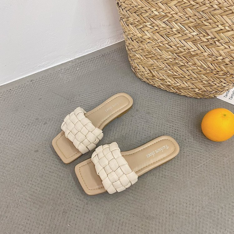 Open-Toed Square Head Wear Flat-Bottomed Flip-Flop Woven Comfortable Beach Sandals