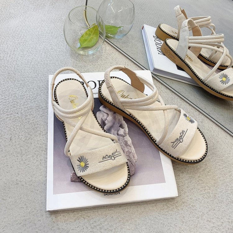New Korean Style Flat Daisy Small Cross Strap Roman Sandals