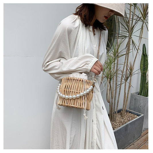 New Fashion Korean Version Red Pearl Portable Fashion Rattan Bucket Messenger Bag