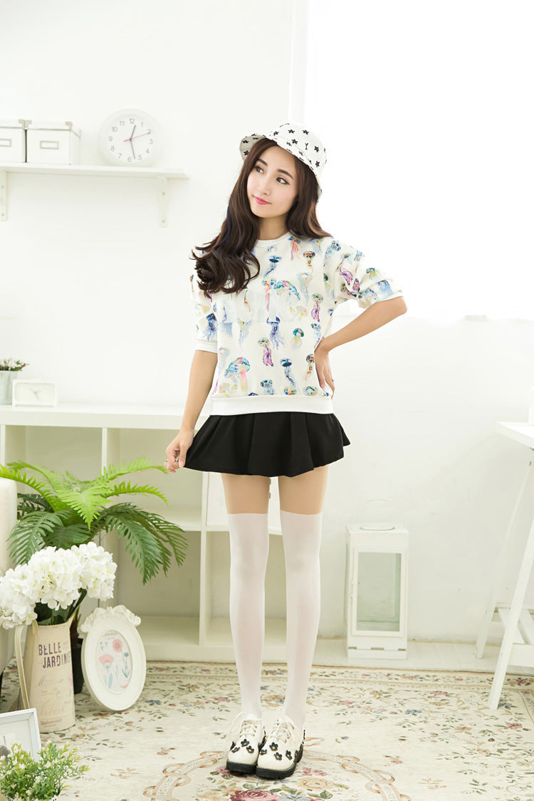 Retro personality upper skin and white fake high socks