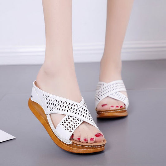 Ladies Piercing Hollow Foot Sandals