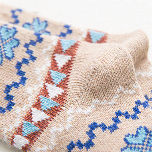 Ethnic Style Thick And Warm Ladies Rabbit Wool Socks With Four Love Hearts