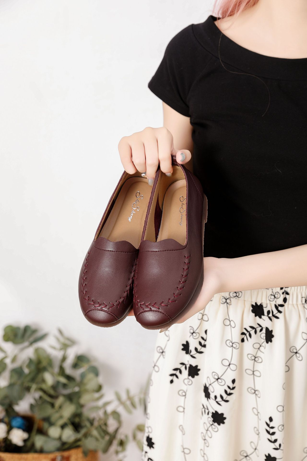 Elderly Soft Sole Shoes Lightweight Hollow Non-slip