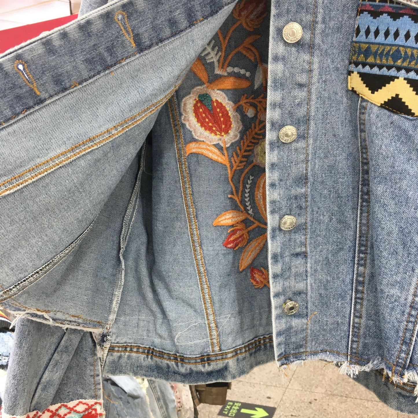 Women's Ethnic Style Flower Embroidery Heavy Industry Sequins Beaded Fringed Denim Jacket