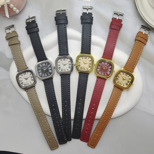 Retro Roman Dial Leather Strap Watch For Women