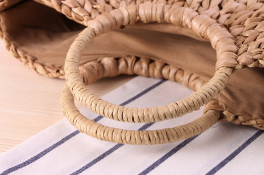 Carrying straw bag