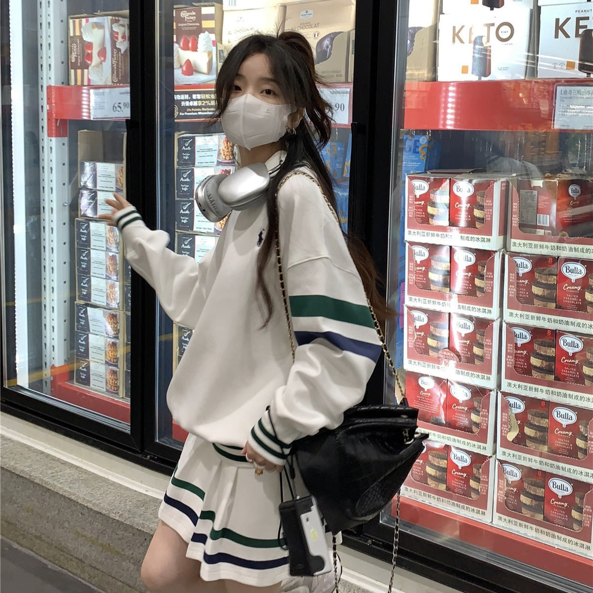 Age-reducing Temperament Sweater Pleated Skirt Two-piece Suit