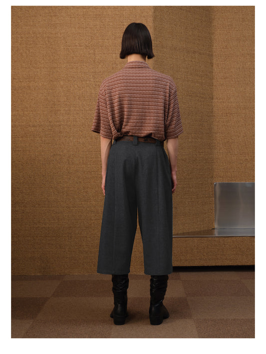 Flower Gray Cross Pleated Seven Quarter Pants