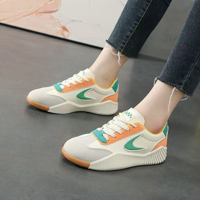 Soft Leather Casual Sneaker Soft Bottom Portable Traveling
