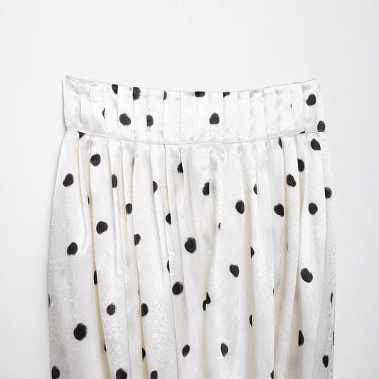 Irregularly Patterned Short Skirt With A Pleated Design
