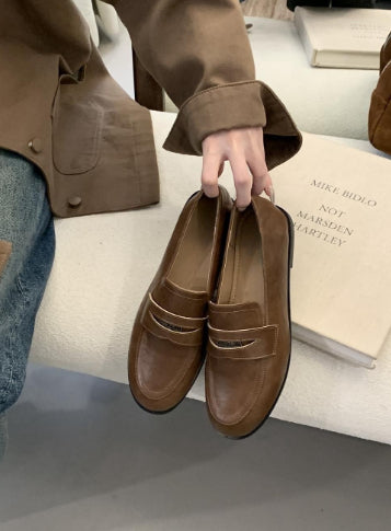 Womens Dress Shoes With A Round Toe Soft Sole And A Chic Comfortable Loafer Design