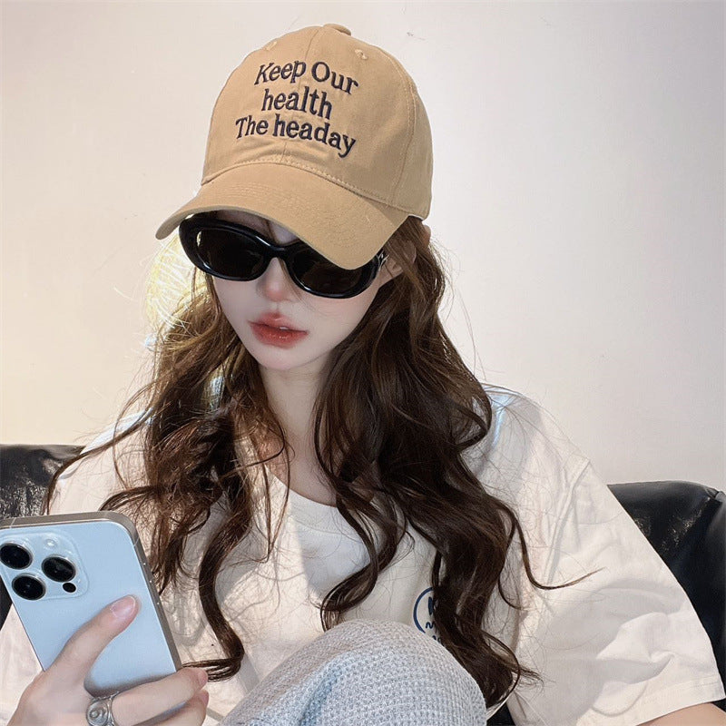 Women's Simple Fashion Personality English Letters Peaked Cap