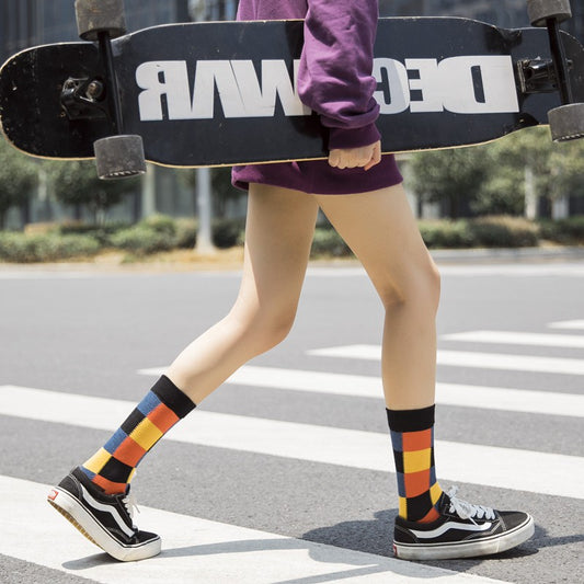 Japanese retro college wind color skateboarding personality stockings Korean version piled socks