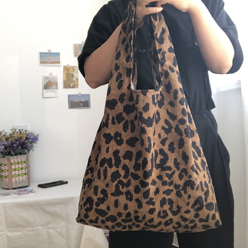 Leopardmønstret kunstnerisk vintage-skuldertaske til kvinder