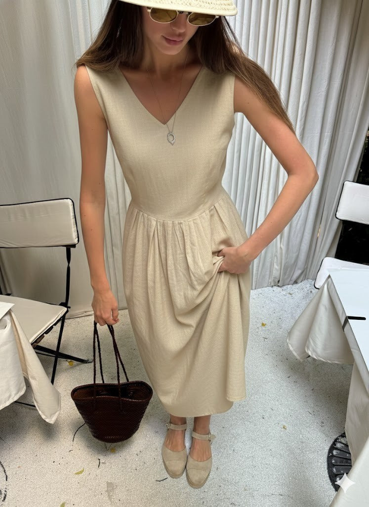 V-neck Waist-cinching Figure-flattering Dress