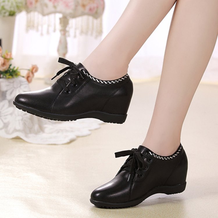 Fashion Round Toe Lace Up Flat Rubber Women's PU Shoes