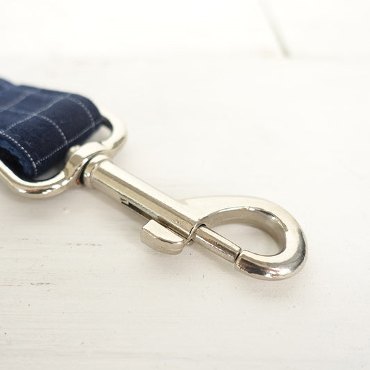 Thick bite-resistant portable dog leash