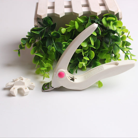U-shaped scissors