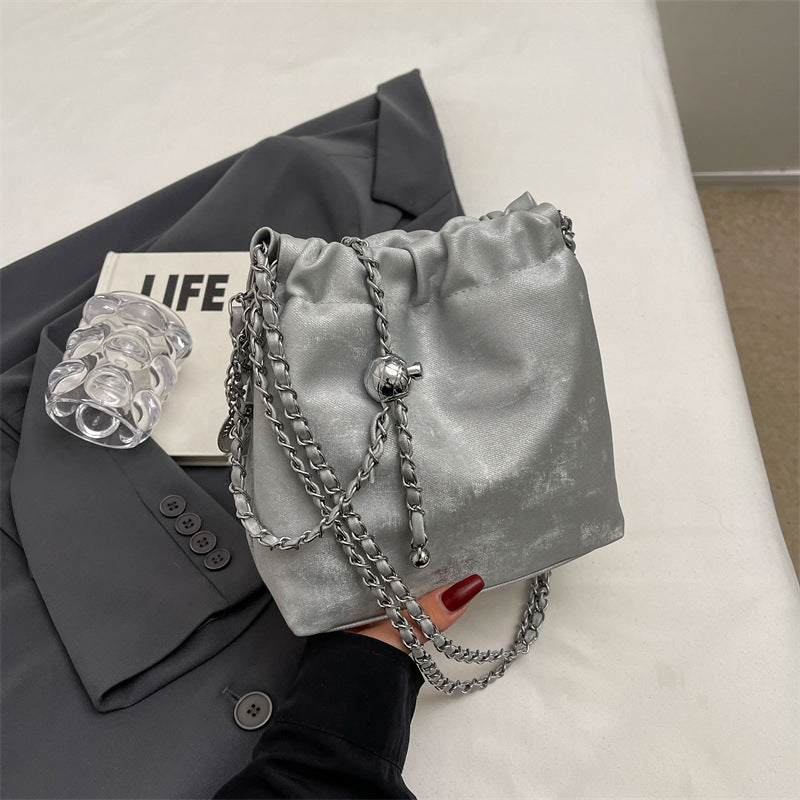 Niche Underarm Bag Fashion Crossbody Bucket Bag