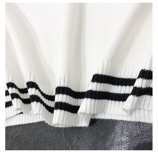 Tynd ensfarvet T-shirt med rund hals